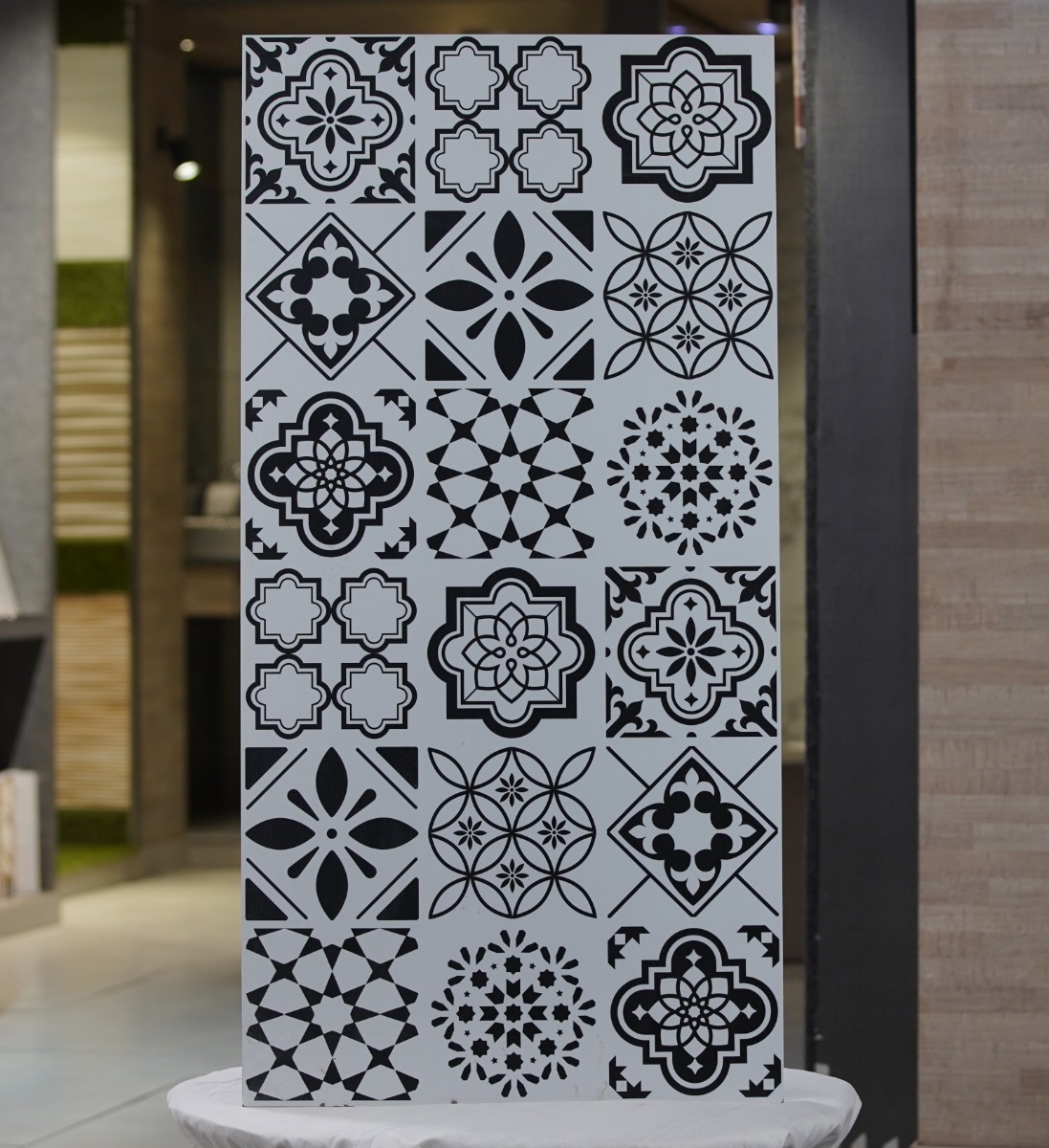 Matte Finish Decor Moroccan Art Black White Glazed Vitrified Tiles 600x1200 mm