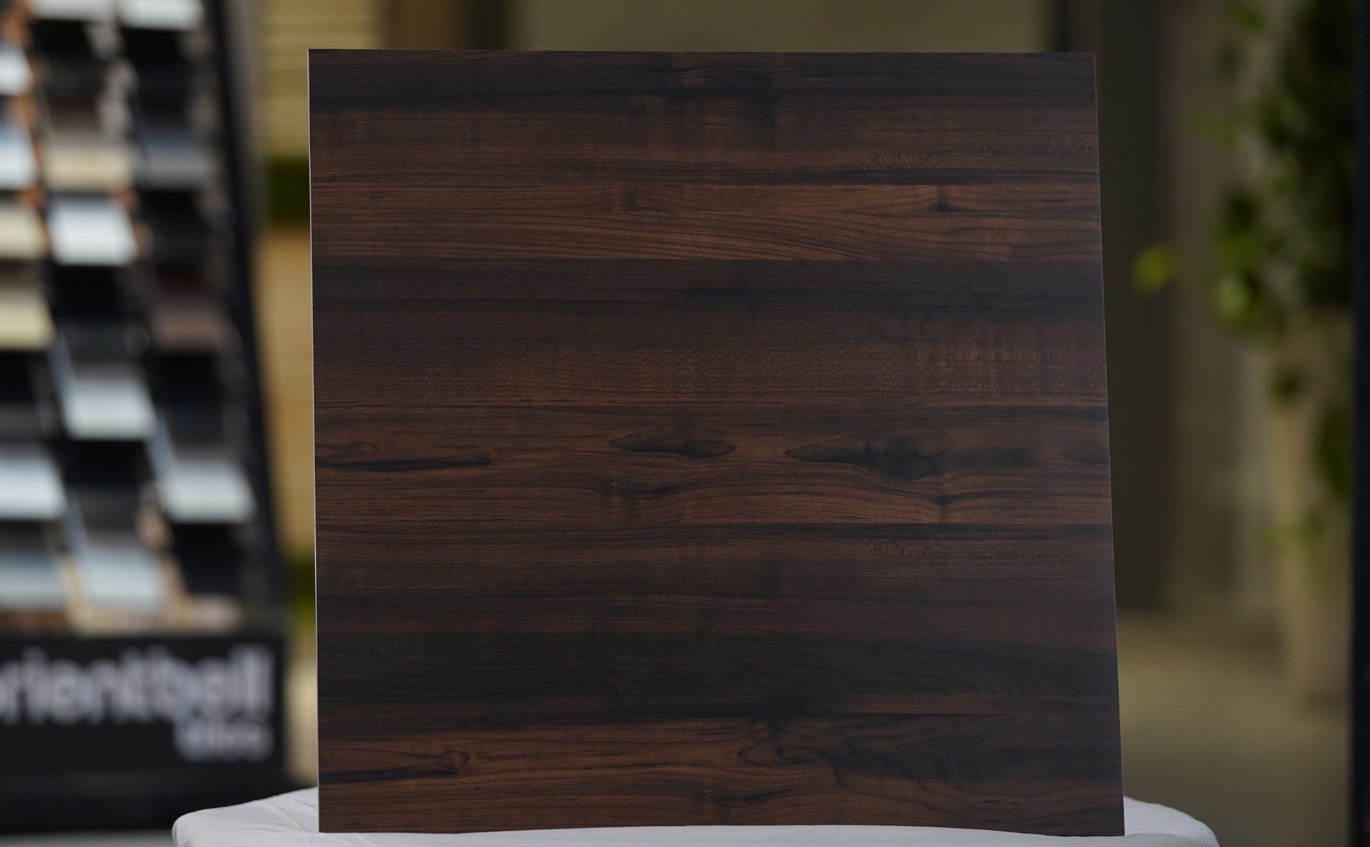 Matte Finish DGVT Chestnut Wood Brown Glazed Vitrified Tiles 600x600 mm