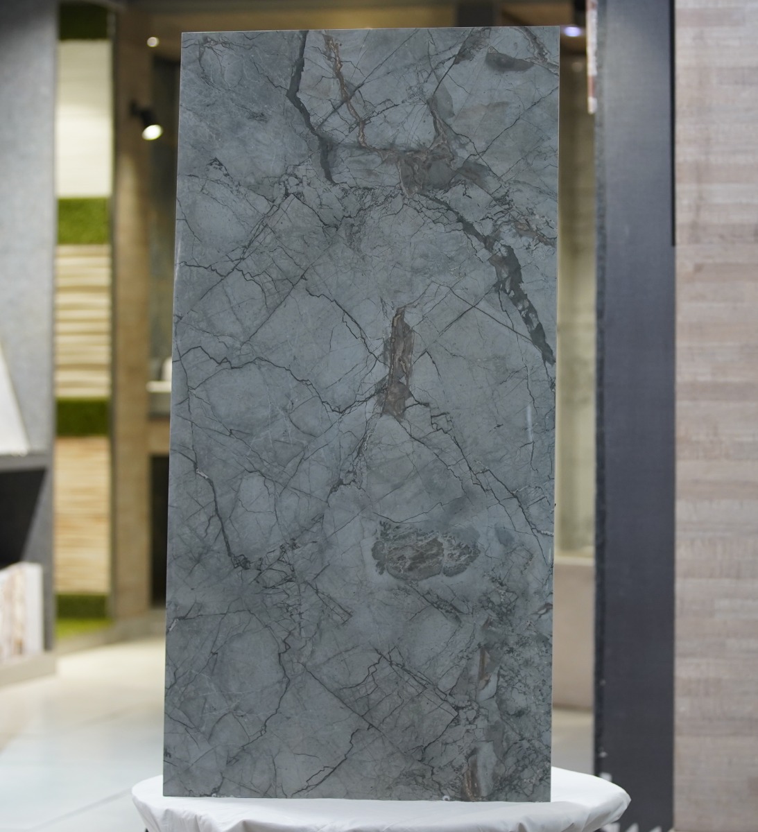 Glossy Finish PGVT Grey Stone Marble Glazed Vitrified Tiles 600x1200 mm