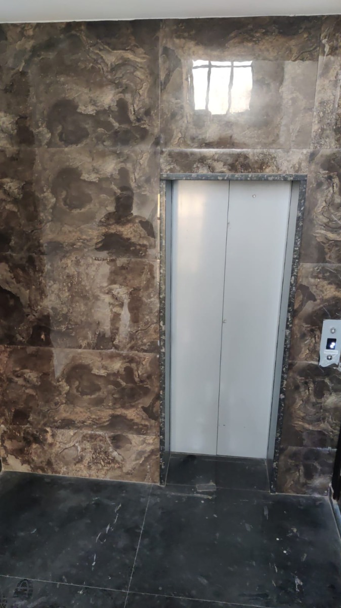 Super Glossy Finish Super Gloss Igneous Rock Vitrified tile 600x1200 mm