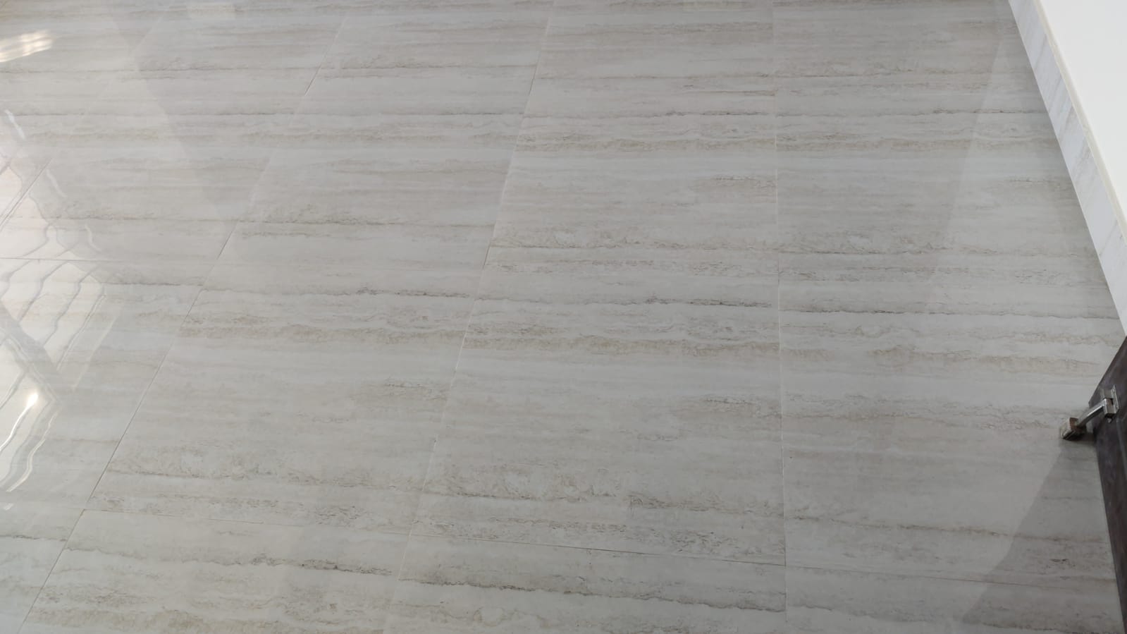 Glossy Finish PGVT Marvel Bianco Vitrified tile 600x600 mm